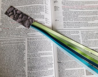 Riverside Bible Bookmark with 6 Ribbons: Christian Gift