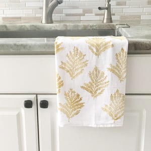 Frond towel, tea towel, dish towel, hand printed, flour sack towel, botanical, hostess gift, gift for her, gift for mom, reusable