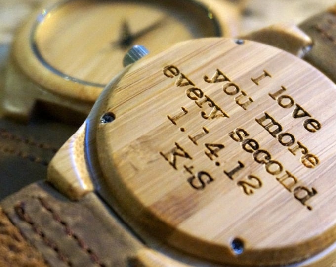 Reloj de pulsera madera, Bambú - grabado texto personal - Regalo para él / ella, Aniversario, regalo de boda, padrinos boda / la dama honor