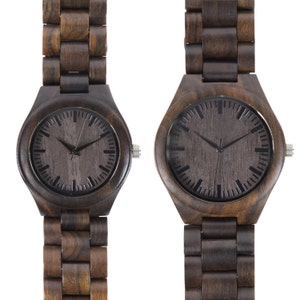 Holz Uhr / schwarze Sandelholz /Armbanduhr - graviert mit Wunschtext - Geschenk für ihn / sie, Jahrestag, Hochzeitsgeschenk