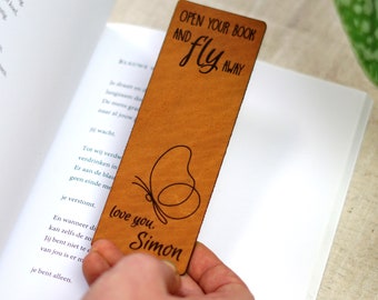 Personalized Wood & Leather Bookmark - Custom Engraved Book Lover Gift - Unique Reading Accessory