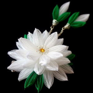 Japanese Kimono hair clip-White flower hairpiece-Lotus flower hair clip-Kanzashi flower hair clip