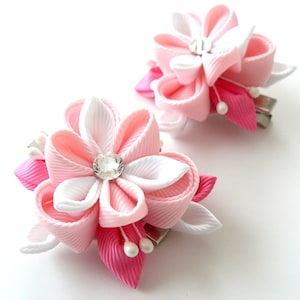 Kanzashi  Fabric Flowers. Set of 2 hair clips. Pink and white.