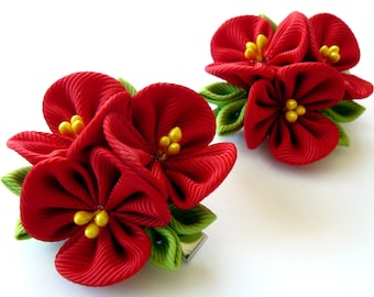 Kanzashi  Fabric Flowers. Set of 2 hair clips. Red kanzashi flowers. Red girl hair clips.
