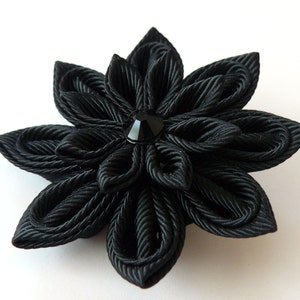 Men&#39;s Flower Lapel Pin. Kanzashi  fabric flower brooch . Kanzashi flower lapel pin. Boutonniere lapel pin. Handmade Wedding Boutonniere.