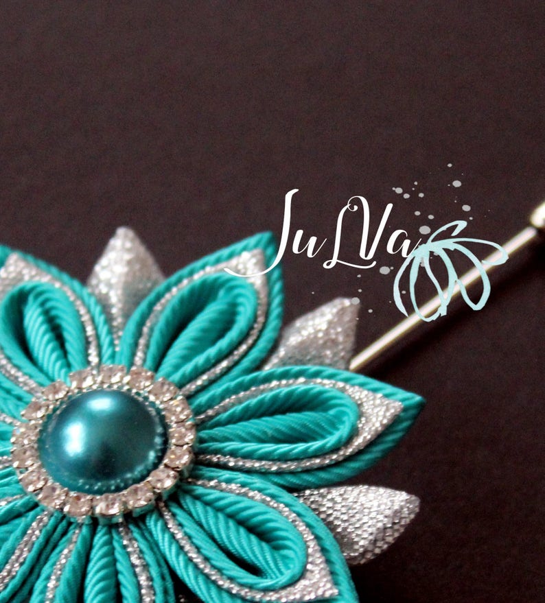 Teal Mens Flower Lapel Pin.Kanzashi broche de fleurs en tissu. Épinglette à revers de fleur Kanzashi. Boutonnière épingle à revers. Boutonnière de mariage faite à la main. image 2