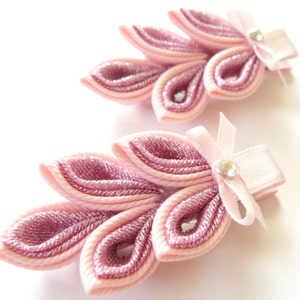 Kanzashi hair clip. Set of 2 hair clips. Pink Kanzashi leaf.