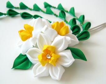 Daffodil Kanzashi fabric flower hair fork.  Daffodil kanzashi flower hair U pin. Japanese hair fork. Kanzashi hair stick. Oriental hair pin.