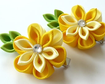 Kanzashi  Fabric Flowers. Set of 2 hair clips. Shades of yellow. Yellow kanzashi flowers. Yellow girl hair clips.