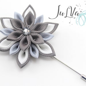 Gray flower lapel pin/Mens flower lapel pin/Gray wedding boutonniere/Grey lapel boutonniere/Gray flower lapel stick pin/Handmade lapel pin