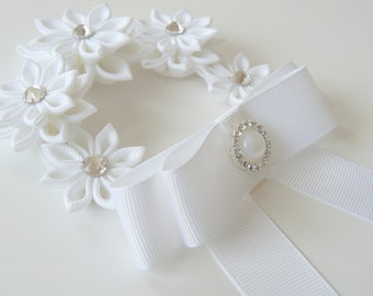 Biały Kanzashi Kwiatowy Bukiet: Baletowa Nakrycie Głowy