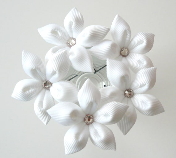 white flower hair pins