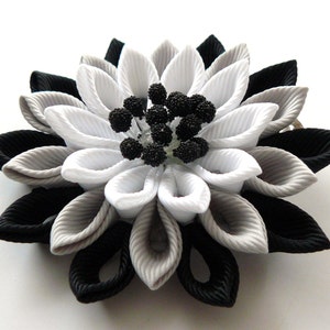 Kanzashi fabric flower hair clip. Black, grey and white. Japanese hair clip. Kanzashi hair flower.