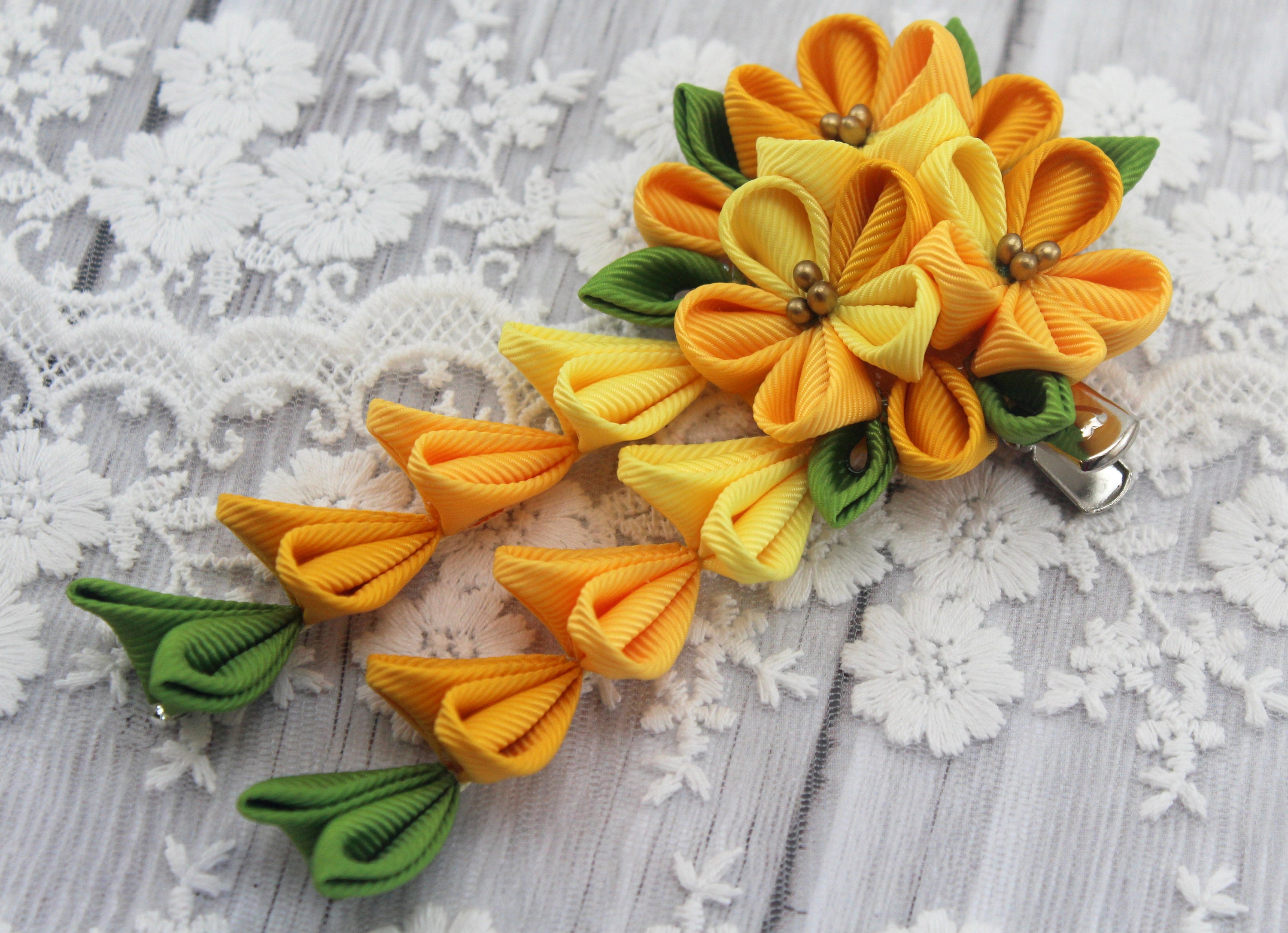 Geisha Accessory Yellow Kanzashi Flower Hair Clip: Japanese Geisha Accessory - Etsy