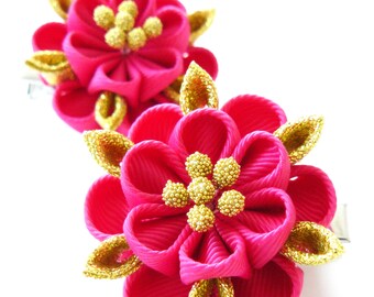 Kanzashi fabric flowers. Set of 2 hair clips. Fushia and gold.