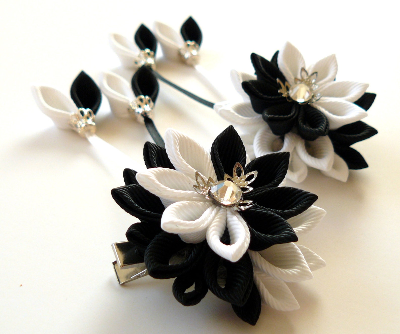 Kanzashi Fabric Flowers. Set of 2 Hair Clips. Black and White. Etsy