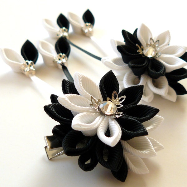 Kanzashi  Fabric Flowers. Set of 2 hair clips. Black and white.