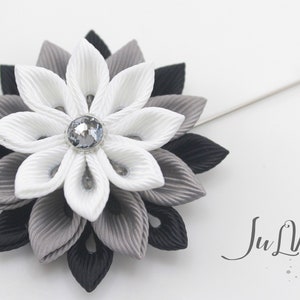 Mens flower lapel pin/Gray flower lapel pin/Grey lapel boutonniere/Gray flower lapel stick pin/Handmade lapel pin/Gray wedding boutonniere