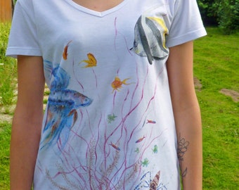 White t-shirt from the French brand 1083 short sleeves size L (42) for women "Ocean" theme hand painted by Valérie