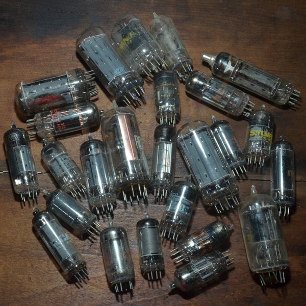 25 Assorted Vintage Radio/TV Tubes Steampunk Altered Industrial Art Craft