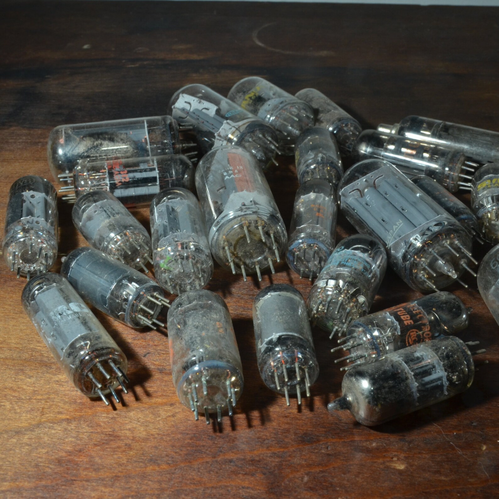 25 Assorted Vintage Radio/tv Tubes Steampunk Altered Industrial Art Craft Etsy