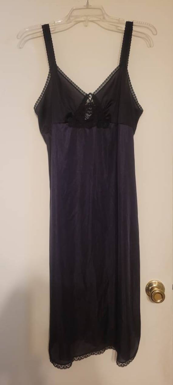 Vintage full black slip Gem