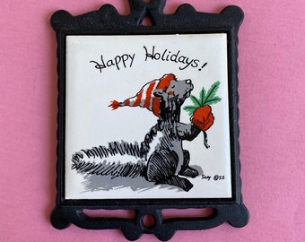 Vintage Suzy's Zoo Skunk Christmas Trivet, Cast Iron Tile Hot Plate