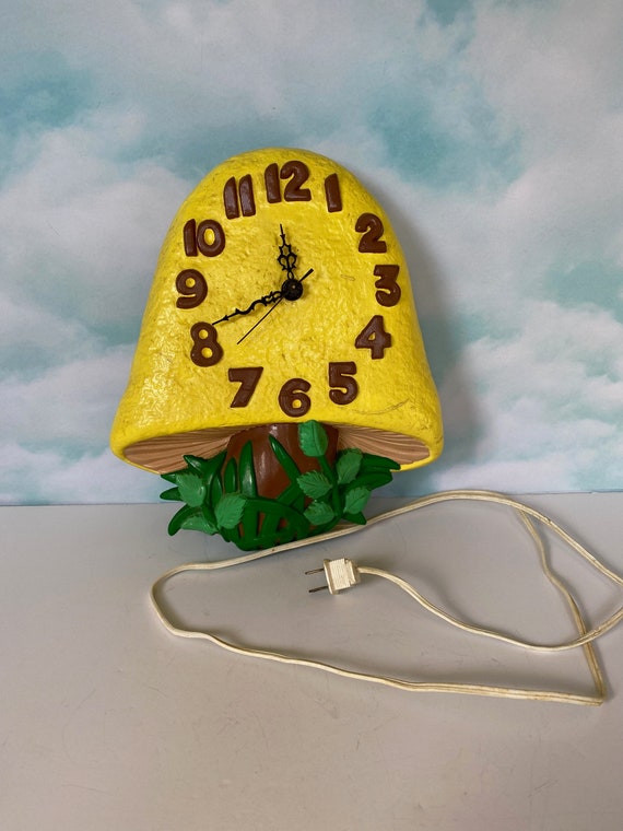 Vintage Arnel's Ceramic Mushroom Clock, 1980s Corded Wall Decor - Etsy