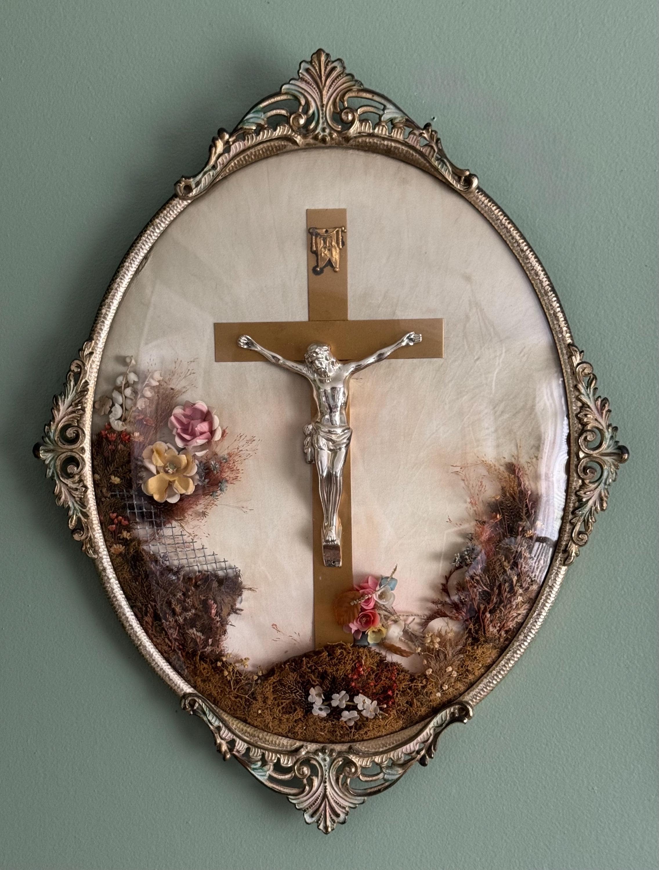 Vintage Crucifix in Bubble Glass - Etsy