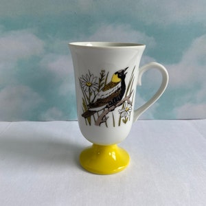 Vtg Footed Japan Bird Mug, Colorful Yellow Bottom Footed Bird Design Mug, Japan, Bird Coffee Mug, Colorful Retro Footed Mug, Fred Roberts