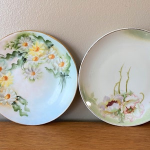 Vtg Floral Dessert Plates, German Small Floral Plates, Bavarian Porcelain Plates, 5 1/2 Inch Plates, Hand Painted German Dessert Plates