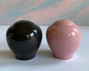 Vtg Black and Pink Round Salt and Pepper Shakers, McCoy Pottery Black and Pink Salt and Pepper Set