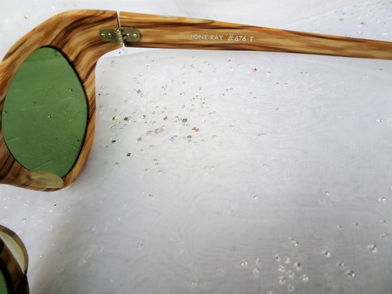 RARE Wood Grain Vintage Sunglasses, Tone-Ray Sun … - image 2