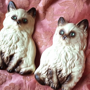 CUTE Vintage Chalkware Pair of Kittens, Sparkling Green Eyes Plaque, Kitschy Cat Decor, Kawaii, Gift for Cat Lovers, Mid Century Wall Decor