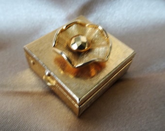 PRETTY Portapillole vintage, portapillole delle dimensioni di una borsa, piccola scatola di metallo color oro, arredamento di vanità, regalo per lei