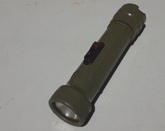 Vintage US Armed Forces Olive Drab Fulton MX-993/U Flashlight