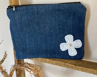 Denim/Zipper Pouch/Cosmetic Bag/Upcycled Denim/Small/Gift/Gifts under 10/Makeup Bag/Accessories