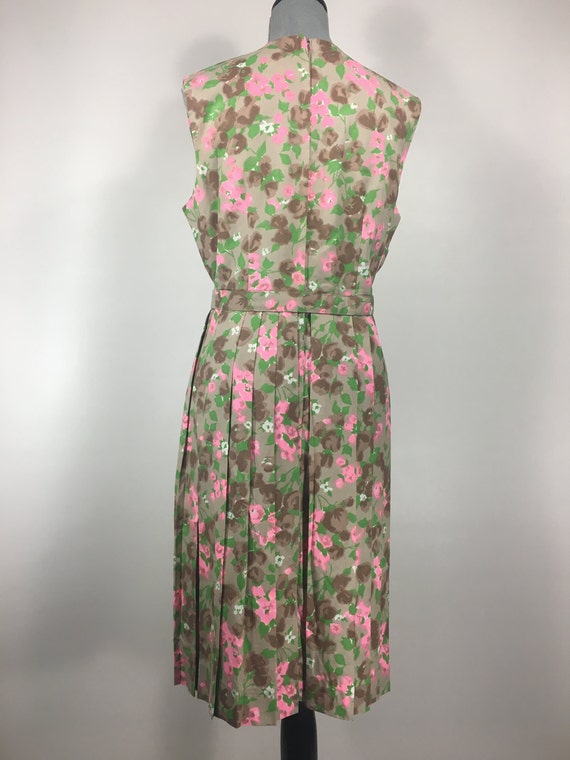 Vintage 1960's Floral Sleeveless Spring/Summer Dr… - image 3