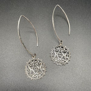 Sterling Silver Dangle Intricate Earrings Very Elegant Signed 925