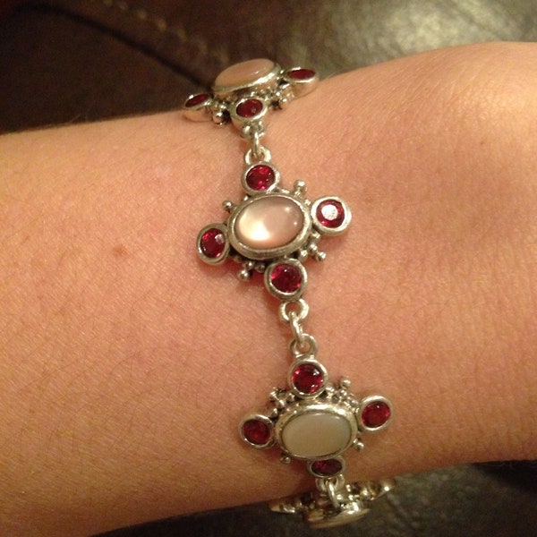 Lovely Sterling Silver and Mother of Pearl Flower Bracelet