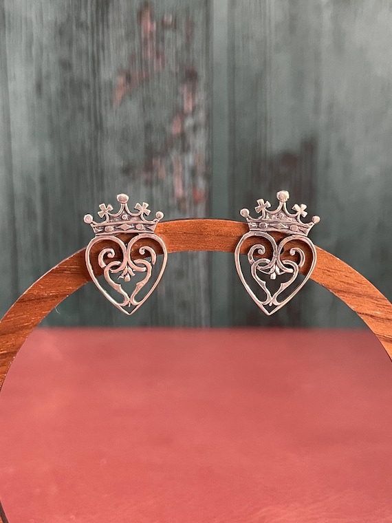 Vintage Queen Mary John Hart Iona Luckenbooth Heart with Qrown Earrings