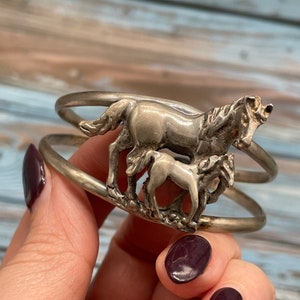 Beautifully Detailed Vintage Sterling Silver Horse with Baby Cuff Bracelet image 3