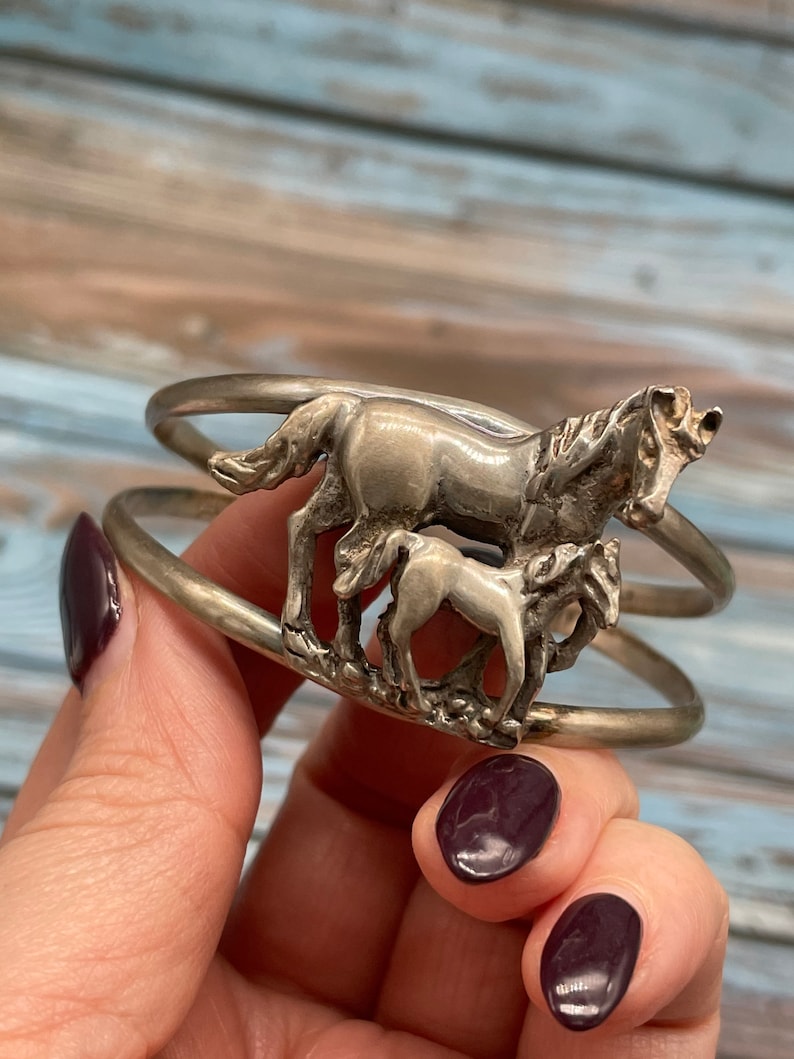 Beautifully Detailed Vintage Sterling Silver Horse with Baby Cuff Bracelet image 3