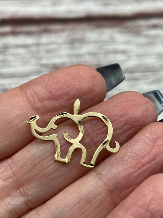 14k Yellow Gold Super Cute Elephant Pendant for Ne