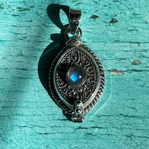 Poison Box Pendant Sterling Silver and Labradorite
