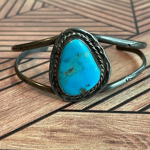Amazing Ron Hurley Vintage Native American Navajo Bear Sterling Silver Bracelet Old Cuff Amazing Ron Hurley Vintage Native American Navajo Bear Sterling Silver Bracelet Old Cuff