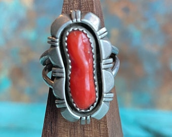 Amazing Navajo Sterling Silver & Blood Red Coral Native American Ring Vintage