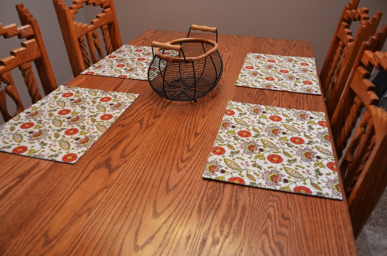 Floral Placemats, Set of 4, Tablemats, Dining table mats, Kitchen Decor image 2