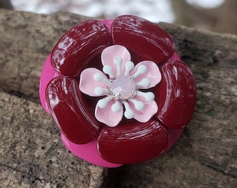 Broche pequeño de flor de esmalte rojo y rosa, broche de flor de metal rosa y rojo, regalo para ella FB93