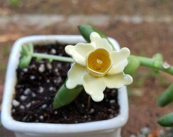 Mini Daffodil Stake 1" Small Yellow Flower Stake Plant Pick Metal Enamel Flower on 3" Stem for Succulents Fairy Gardens Wedding Favors STM5